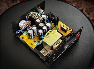 dUb12 tube microphone power supply — handbuilt internal components and transformer